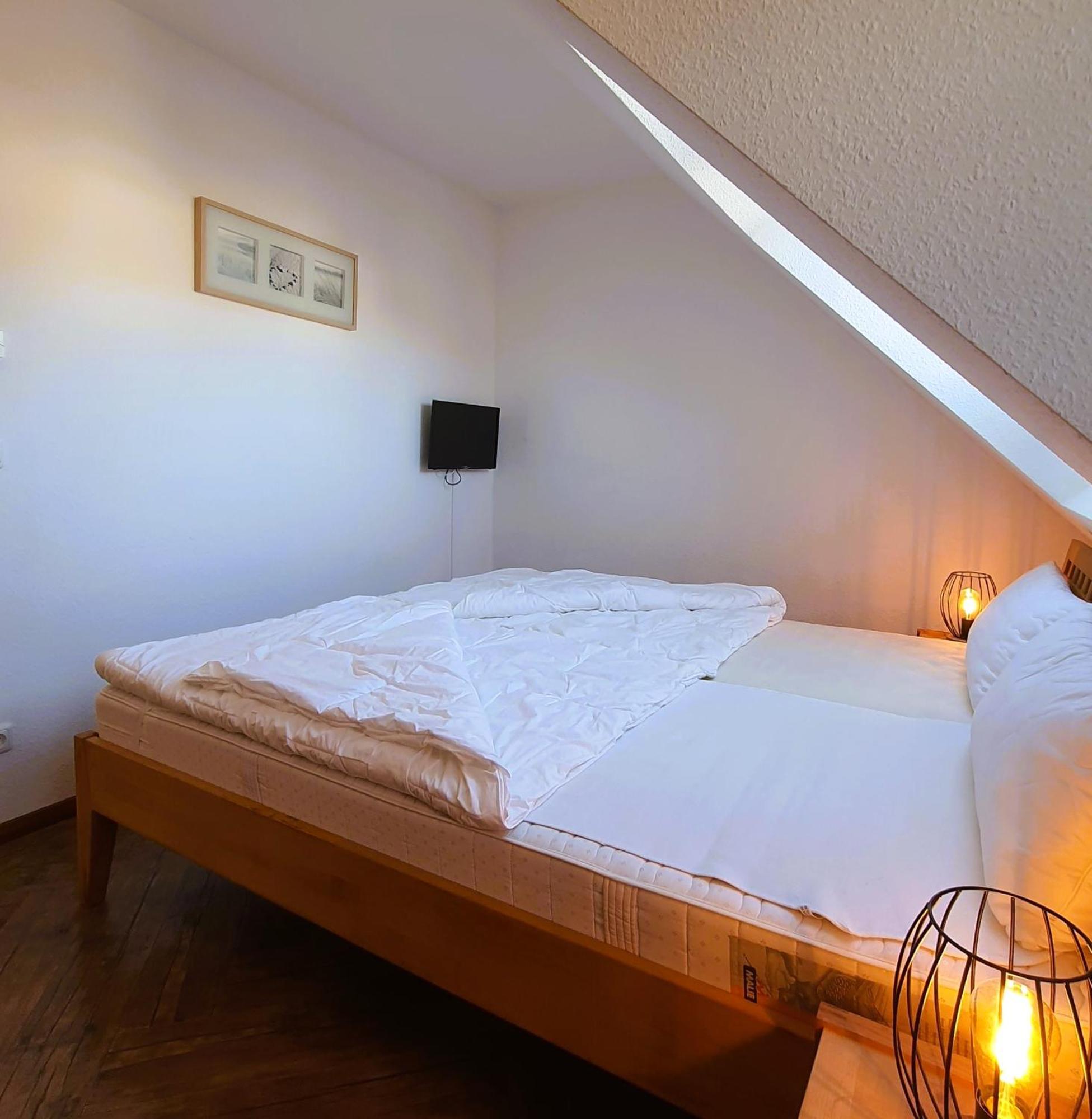 Fritz_Reuter_Str_Sonnenuhr_Wg_5 Apartment Цингст Екстериор снимка